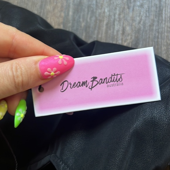 Dream Bandits Hearts on Fire Crop Top - Picture 6 of 7